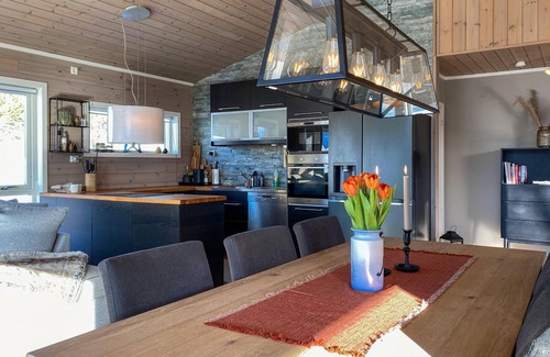 Bjorli House | Stunning home in Bjorli with WiFi