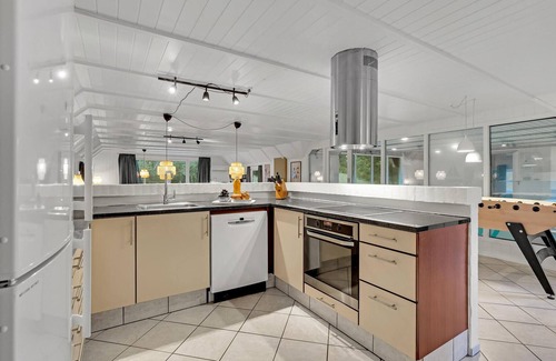Blavand Strand House | Stunning home in Blåvand with sauna
