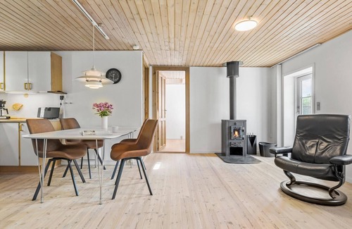 Tranum House | Stunning home in Brovst with kitchen