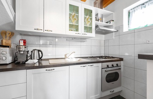 Bristane House | Stunning home in Drinovci with sauna