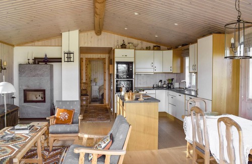 Etnedal House | Stunning home in Etnedal with kitchen