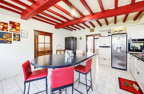 Flaignes-Havys House | Stunning home in Flaignes-Havys
