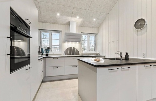 Fjellerup House | Stunning home in Glesborg with sauna