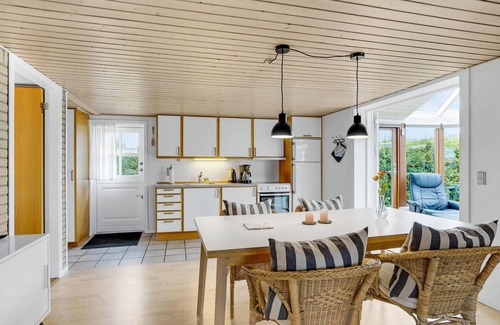 Flovt Strand House | Stunning home in Haderslev with WiFi