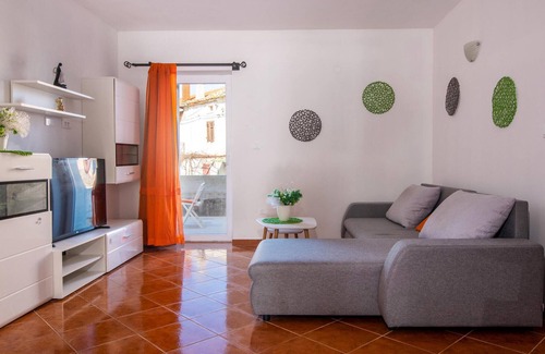 Hrboki House | Stunning home in Hrboki with WiFi