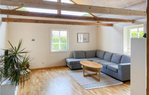 Kalmar House | Stunning Home In Kalmar With Kitchen