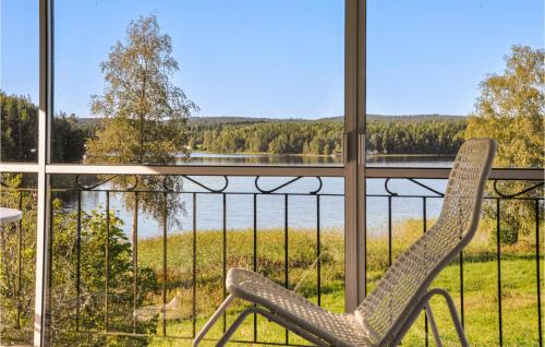 Klassbol House | Stunning Home In Klässbol With Kitchen