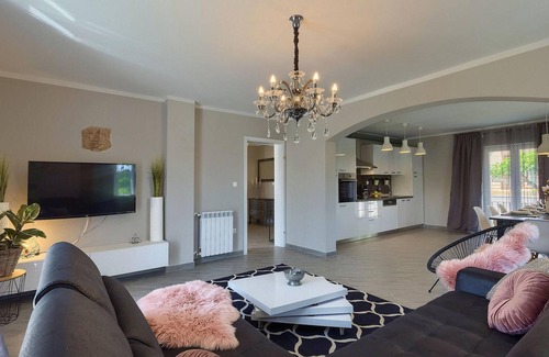 Becici House | Stunning home in Labin - Rabac