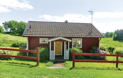 Landsbro House | Stunning Home In Landsbro With Kitchen