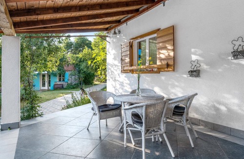 Gradina House | Stunning home in Lozovac