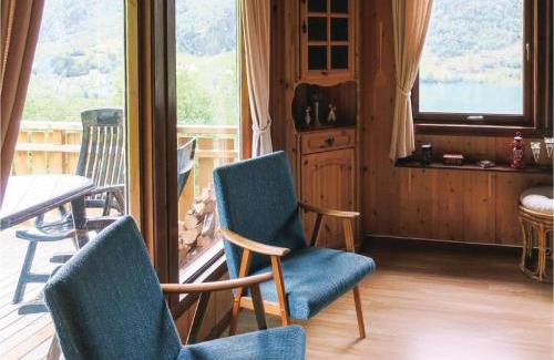 Jostedal House | Stunning Home In Olden With Kitchen