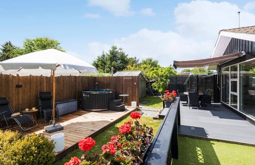 Egense House | Stunning home in Storvorde with WiFi