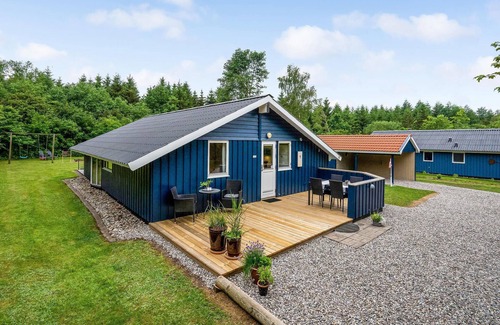 Arrild Ferieby House | Stunning home in Toftlund with sauna