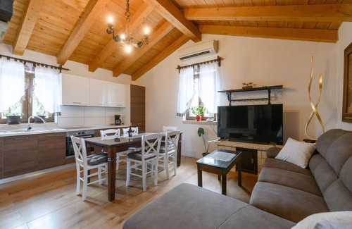 Rojnici House | Stunning home in Trosti