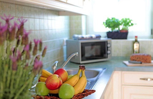 Verchen House | Stunning home in Verchen with kitchen