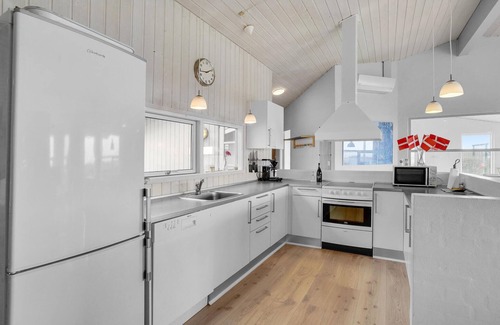 Vestervig House | Stunning home in Vestervig with WiFi