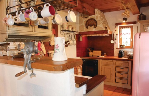 Vinezac House | Stunning home in Vinezac