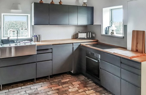 Warthe House | Stunning home in Warthe with sauna