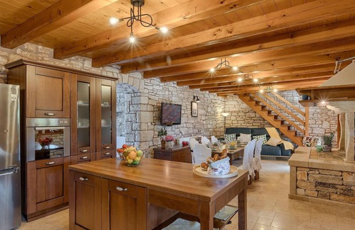 Prkacini House | Stunning home in Zminj