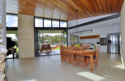Herron House | Stunning home on 5 acres with Infinity Pool & Fireplace STRA6211R0XWC5V6