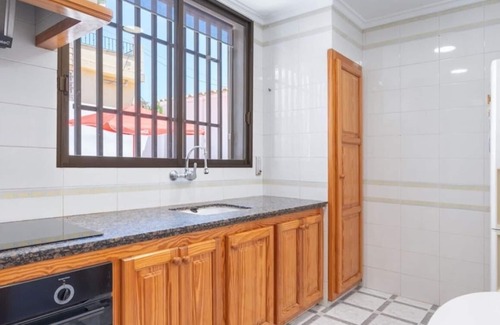 Alzira House | Stunning Home : Private Pool : WiFi : 3BR