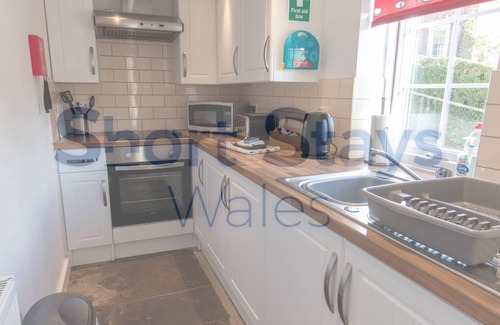 Abercarn House | Stunning Home With Captivating Views Nearby
