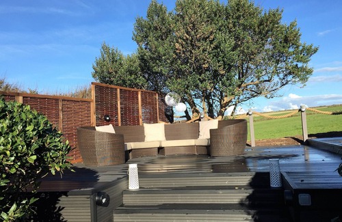 Polzeath House | Stunning home with sea views