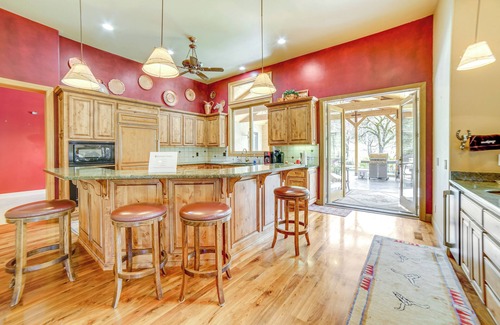 California Wine Country Villa | Stunning Hopland Vacation Rental w/Pool & Hot Tub