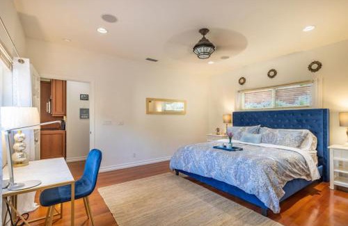 Mission Viejo House | Stunning huge one level 1350 ft. cottage