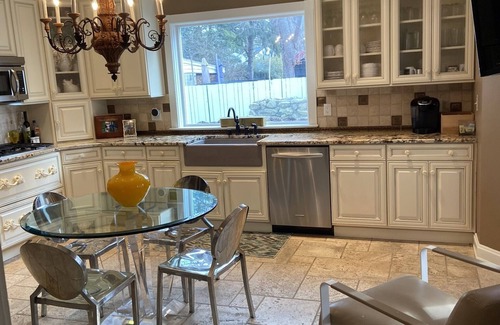 Crescent Hill House | Stunning Kentucky Derby home located only 6 miles from the Track