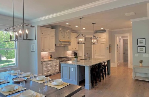 Lavonia House | Stunning Lake House w/Hot Tub & Dock