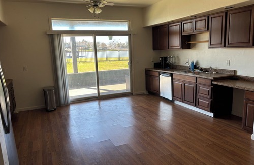 Eureka House | Stunning Lakefront retreat. The perfect getaway for families!