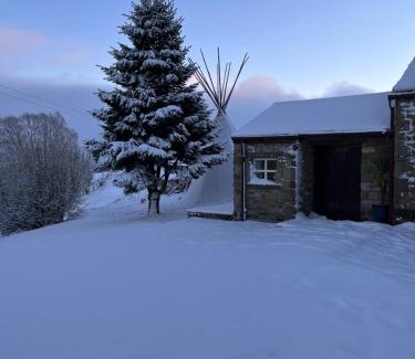 Fence House | Stunning location on Pendle Hill
