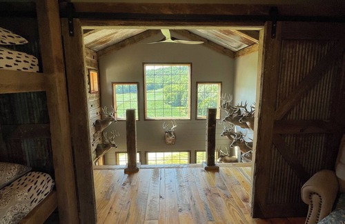 Mondovi Cabin | Stunning Lodge Experience in Buffalo County WI/Picturesque Views-Pet Friendly!