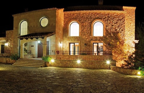 Son Gual Villa | Stunning, Luxury Villa Son Gual with Pool, Jacuzzi, Gym, Children's Playground