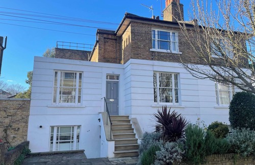 Islington Apartment | Stunning maisonette on quiet street in Islington