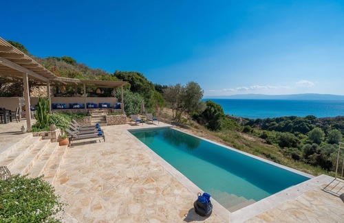 Mousata Villa | Stunning modern 4 bedroom villa in private location with breath taking sea views