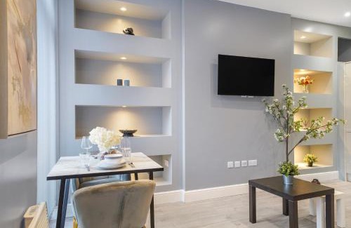 West Ealing Apartment | Stunning Modern London Apartments