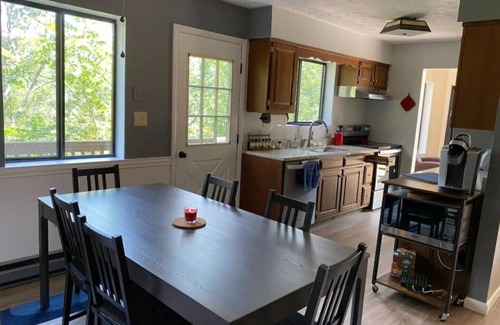 Romney Villa | Stunning mountain retreat w hot tub