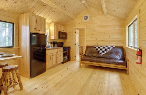 Cowanesque Cabin | Stunning Mtn Views: Middlebury Center Retreat!