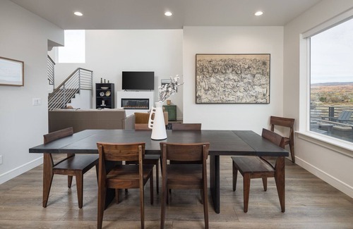 Moab South Valley House | Stunning New 4 bedroom home minutes to Arches