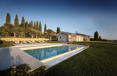 Bardolino Villa | Stunning new villa with beautiful lake view