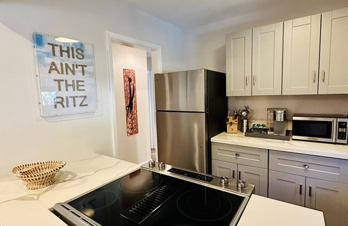 Tarpon Pond House | Stunning Newly Renovated Tarpon Pond Cottage Golf & Marsh Views Seabrook Island
