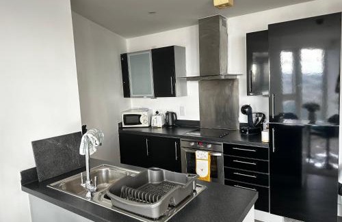 Castle Apartment | Stunning Ocean & City View APT