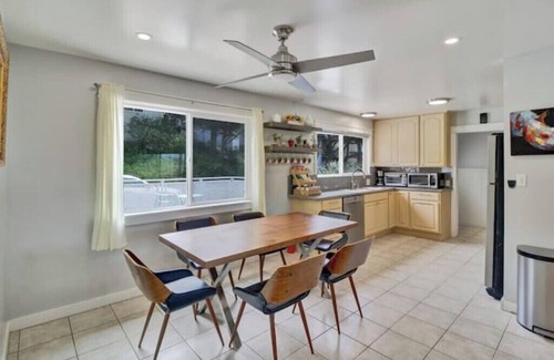 Sharp Park Villa | Stunning Ocean Mountain View Near SF+Beach 3 Suite