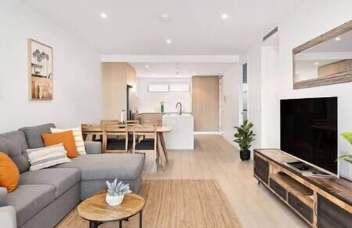 Sunshine Coast Apartment | Stunning Ocean-View Apartment with Pool at Drift Complex