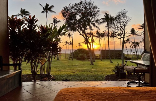 Maunaloa Apartment | Stunning ocean view condo
