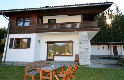 Ramsau am Dachstein Villa | Stunning private villa for 8 people with WIFI, TV, terrace, pets allowed and parking
