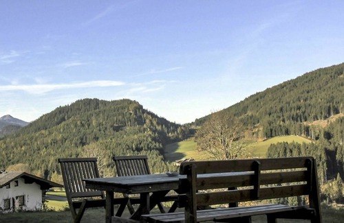 Ramsau am Dachstein Villa | Stunning private villa for 8 people with WIFI, TV, terrace, pets allowed and parking