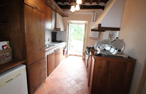 Barberino di Mugello Villa | Stunning private villa with WIFI, private pool, TV, patio, pets allowed and panoramic view